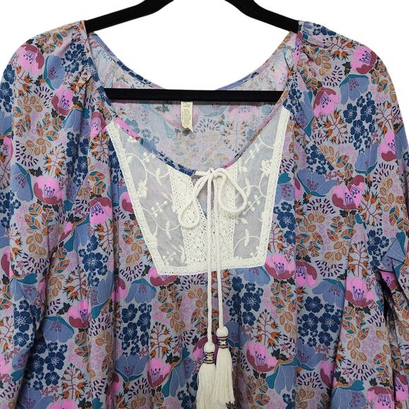 Matilda Jane Floral Blouse Top Tassle Tie Neck, Lace Trim and Hem, size Large - Picture 2 of 12